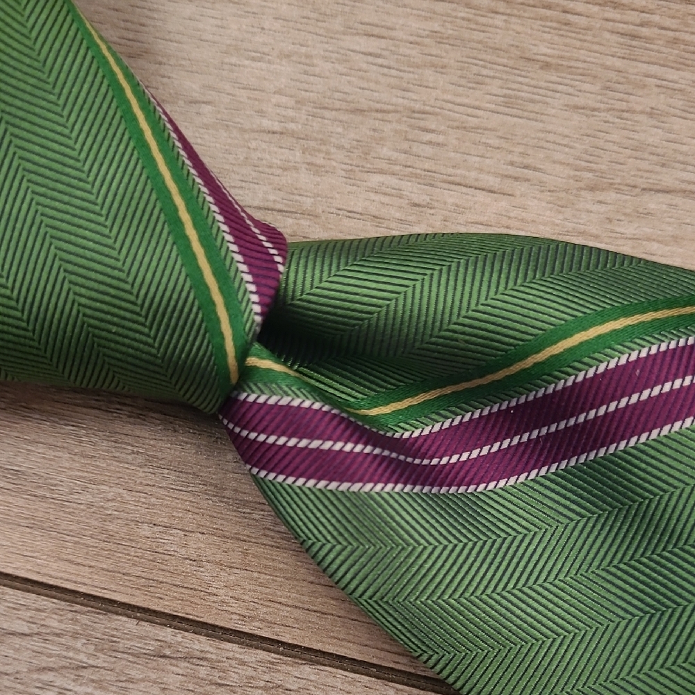 BROOKS BROTHERS 346 Metallic Green Purple Striped Pattern Mens Silk Tie‎